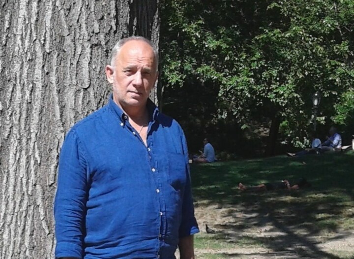 Jozef Zapotoka har skrivit boken 'Du måste glömma' om hur två präster begick sexuella övergrepp på honom under sin barndom i nuvarande Slovakien.