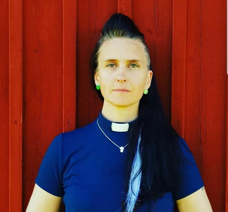 'Man måste våga leva och våga älska igen, annars orkar man inte', menar Sara Forslund.