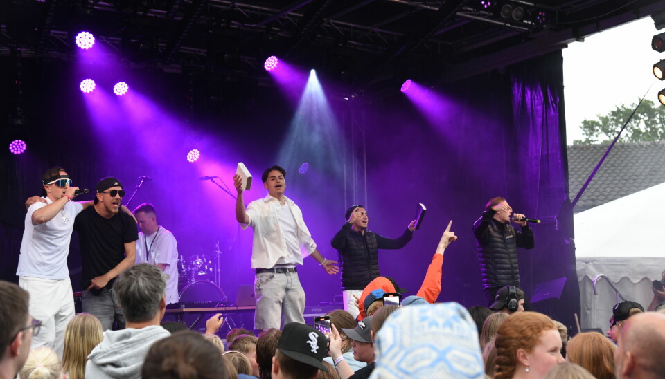 Simon Möller samlade många fans på sin konsert på utomhusscenen på Gullbrannafestivalen.