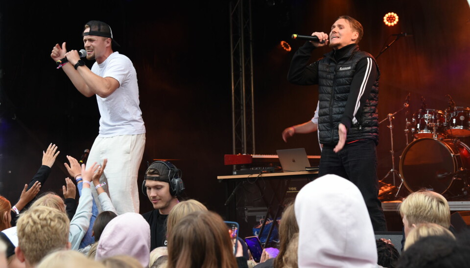 Simon Möller samlade många fans på sin konsert på utomhusscenen på Gullbrannafestivalen.