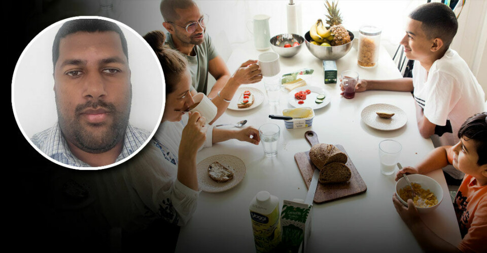 Om vi menar allvar med integration, då måste vi också våga se oss själva i spegeln, skriver Mikael Bertilsson. Familj äter frukost. Infälld bild på debattören Mikael Bertilsson.